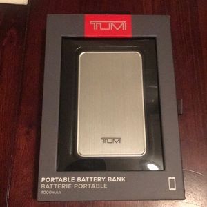 TUMI Portable Battery Bank 4000mAh